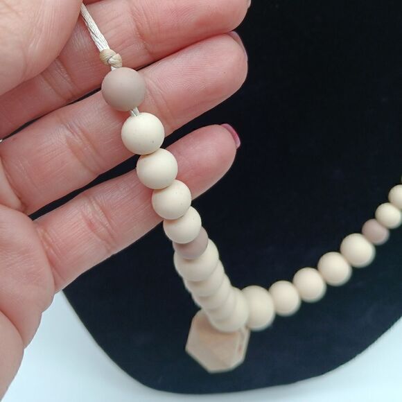 NWOT CHEWABLE CHARMS - The Collins Teething Necklace - Silicone/Beechwood/Satin - Picture 3 of 11